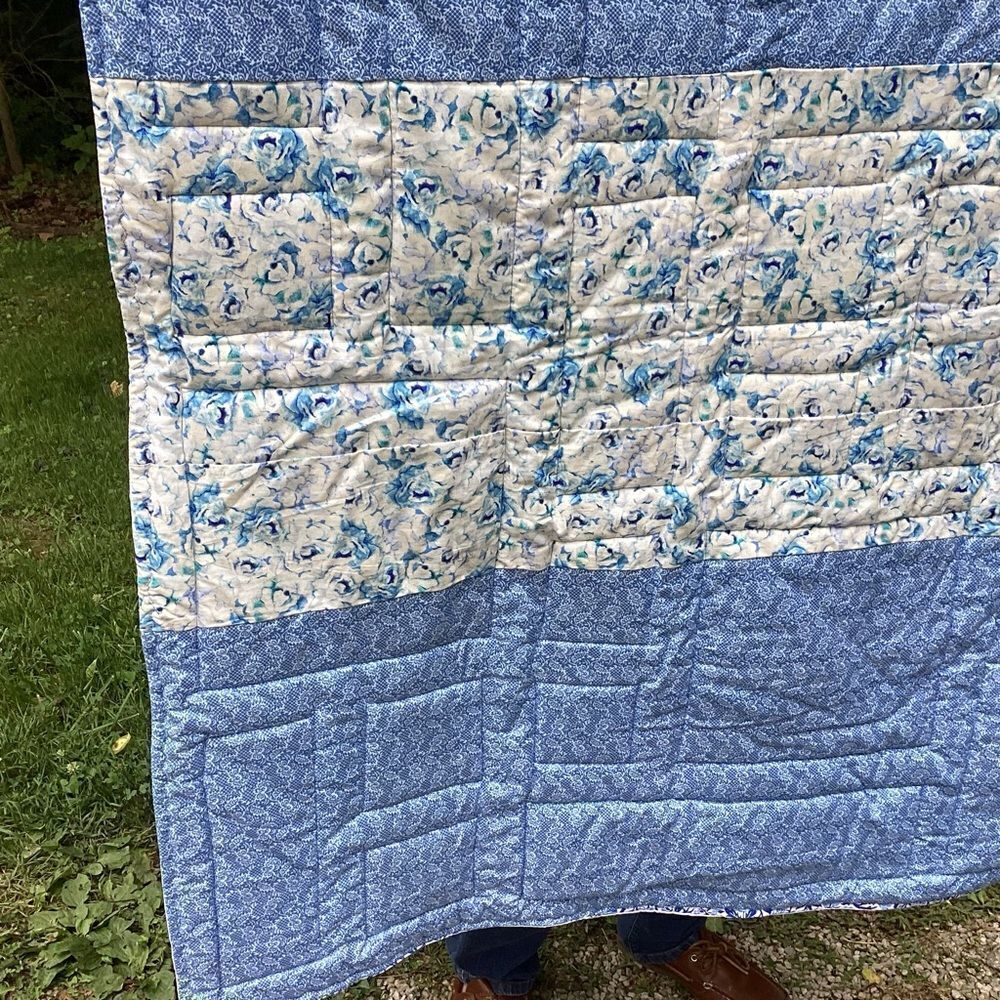 NWT. Hand Crafted Lap Quilt Tana Lawn Fbrics - Picture 16 of 16
